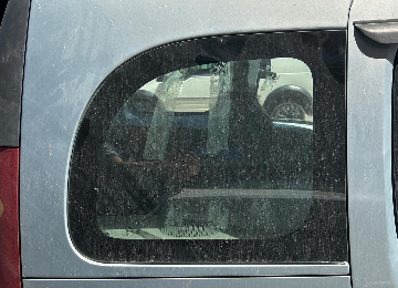 Renault Kangoo 3 ARKA KELEBEK CAMI
