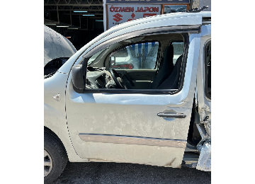 Renault Kangoo 3 SOL ÖN KAPI