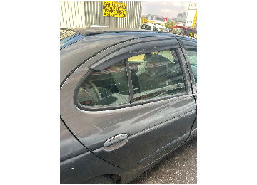 RENAULT MEGANE 1 SAĞ ARKA KAPI