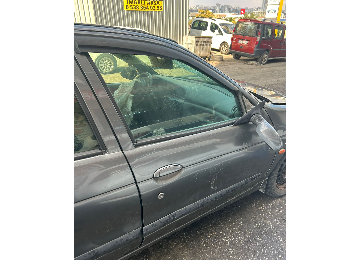 RENAULT MEGANE 1 SAĞ ÖN KAPI