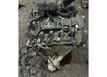 - Toyota Corolla 1.8 BENZİN 2ZR TEMİZ MOTOR